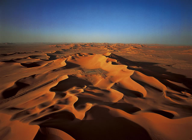 الصحراء الجزائرية الشاسعة Attachment
